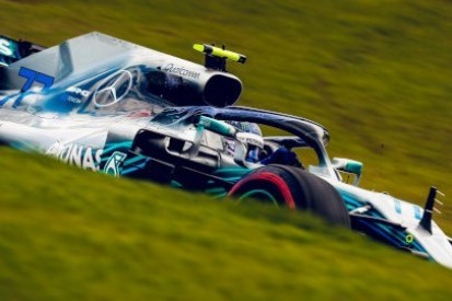 Bottas o 0,003 sekundy