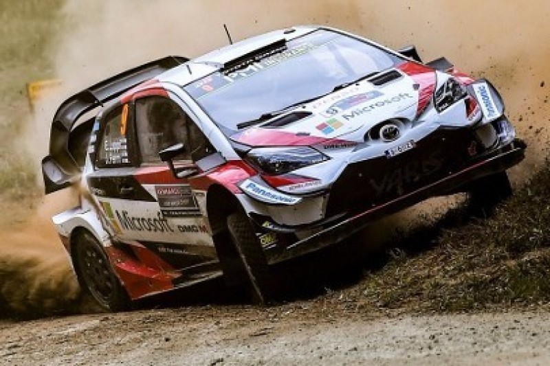 Trzy Toyoty na czele