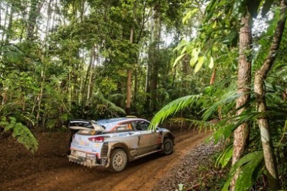 Neuville uszkodził zawieszenie