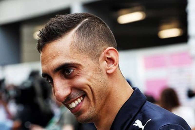 Buemi kontynuuje współpracę z Red Bullem