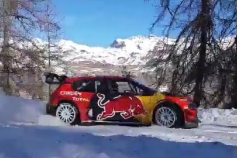 Citroën na śniegu