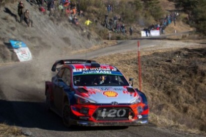 0,4 sekundy przed Power Stage