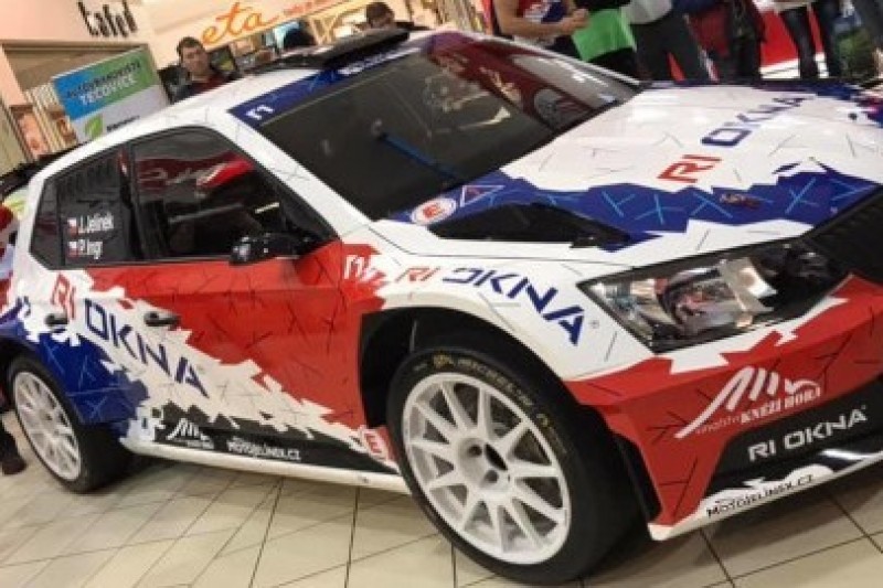 Jelínek wsiada do R5