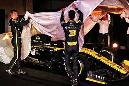 Renault walczy z czasem