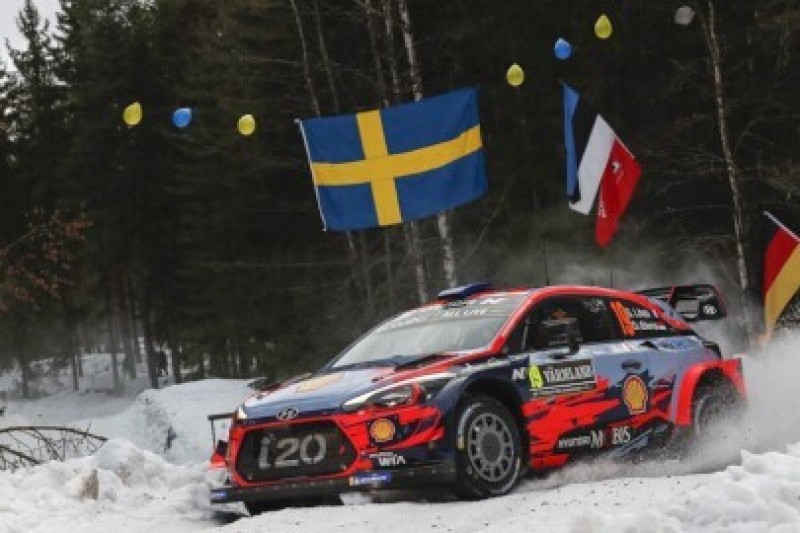 Loeb powalczy z Gronholmem, Pieniążek z Solbergiem