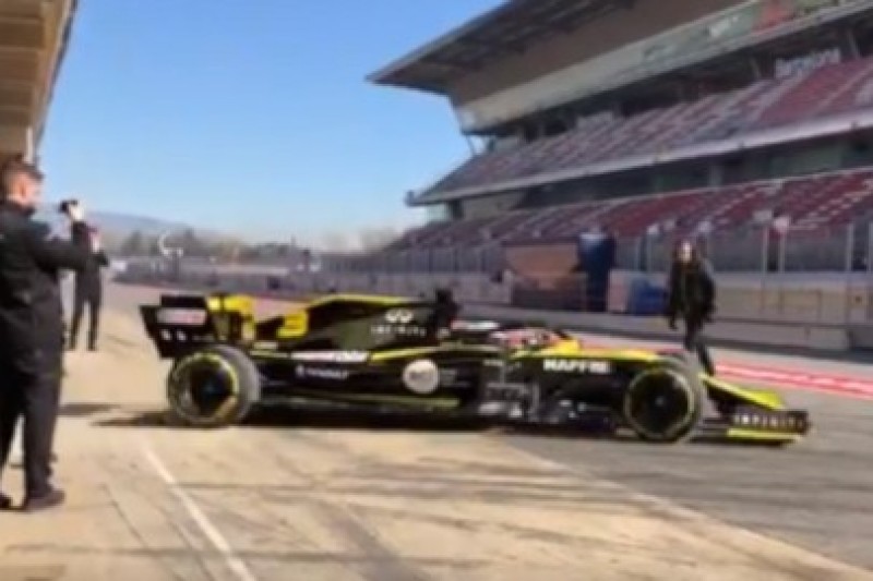Ricciardo jeździ R.S.19