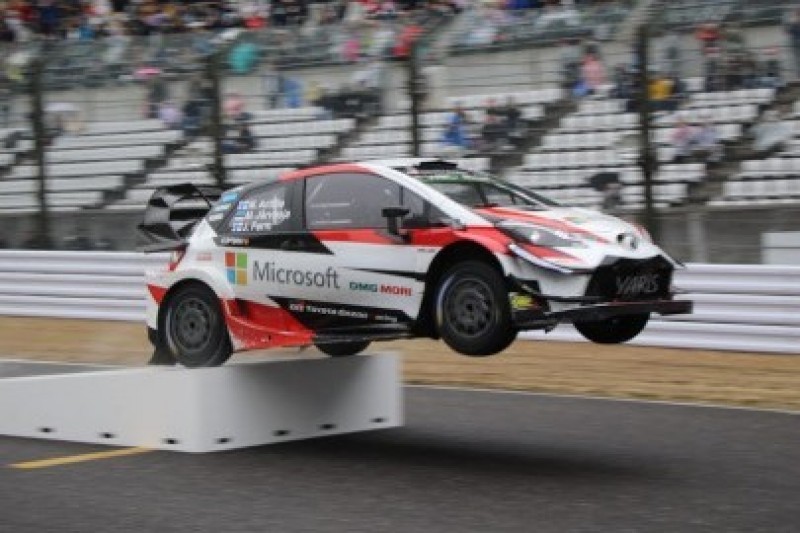 Mäkinen i Arai w akcji
