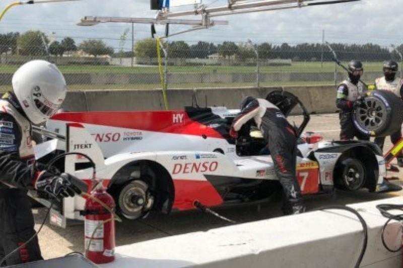 Sirotkin blisko Toyot