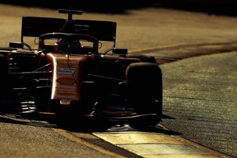 Vettel: Mercedes blefował