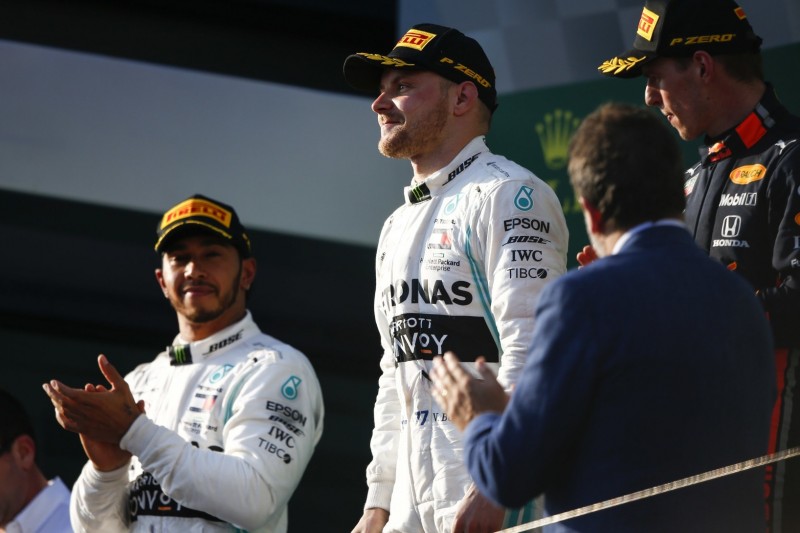 Lewis Hamilton über Teamkollegen: An Bottas ist nur der Bart neu ...