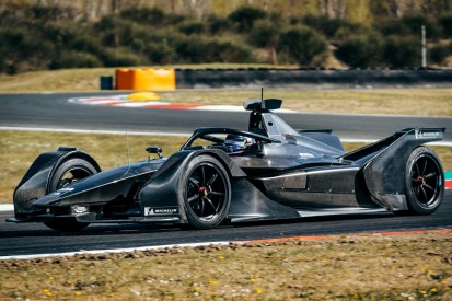 Mercedes absolviert ersten Shakedown mit neuem Formel-E-Auto