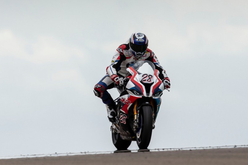 Markus Reiterberger stürzt beim Start: "Rea hat mich seitlich getroffen"