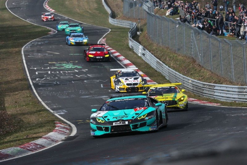 193 Starter! VLN mit Riesenfeld beim DMV-4-Stunden-Rennen