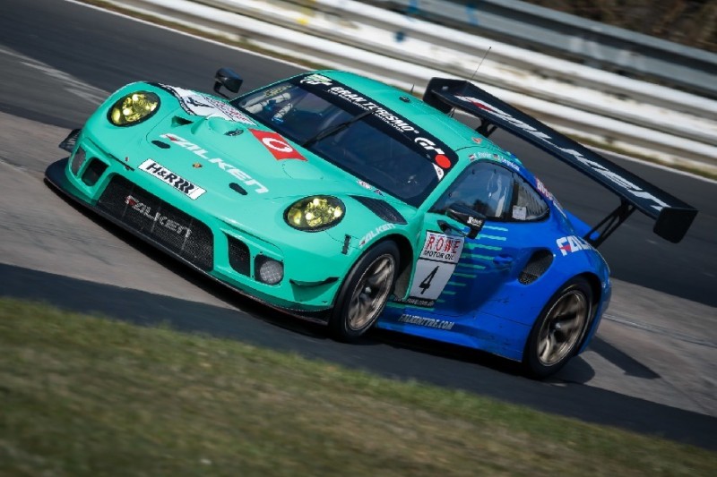 Timo Bernhard testet Falken-Porsche auf der Nordschleife