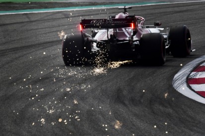 Alfa Romeo: Räikkönen wortkarg, Giovinazzi von Motorproblem gestoppt