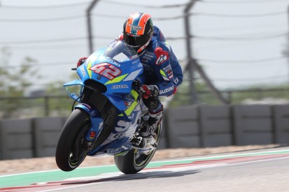 MotoGP Austin: Rins bezwingt Rossi, Marquez stürzt in Führung liegend