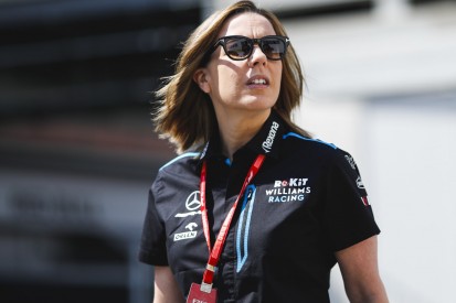 Nach Gullydeckel-Vorfall in Baku: Claire Williams "extrem verärgert"