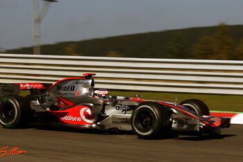 McLaren bovenaan na tweede training Spa
