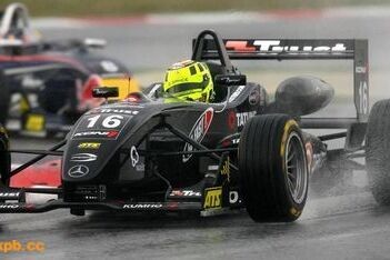 Gedurfde race Renger brengt P7