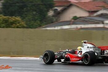 Hamilton bovenaan na tweede training Brazilië