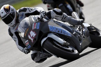 Sepang dag 2: De Puniet opnieuw snelste