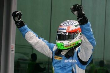 Karthikeyan wint laatste race van het seizoen
