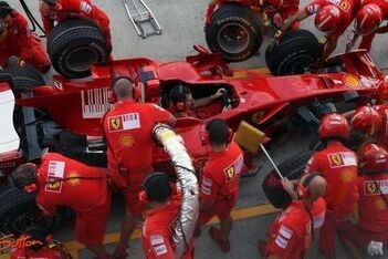 Ferrari maakt zich zorgen over introductie KERS