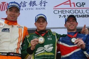 Ierland wint sprintrace, Doornbos op het podium