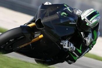Kawasaki en Suzuki testen op Phillip Island