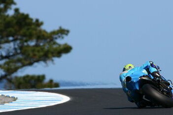 Suzuki en Kawasaki testen verder in Australië