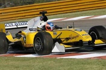 Lim klaar voor racedebuut op Brands Hatch
