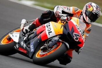 Dovizioso snelste in regenachtige training