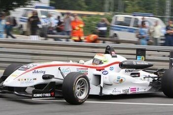 Sims pakt eerste Formule 3-pole op Norisring