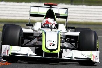 Brawn met nieuwe onderdelen naar Duitsland