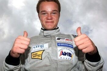 Hegewald pakt pole voor eerste race Donington