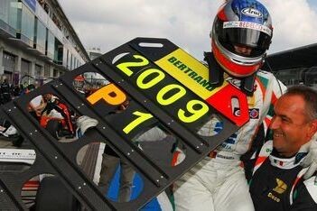 Pic wint op de Nürburgring, Baguette pakt titel