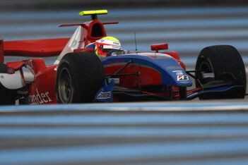 Senna krijgt gezelschap van drie andere rijders