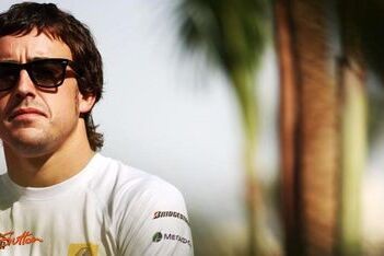 Fernando Alonso stapt in februari pas in Ferrari