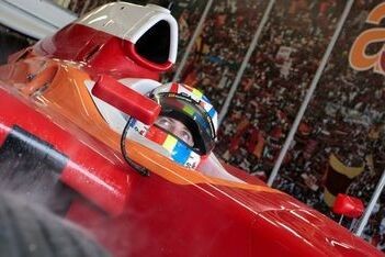 Jousse zet snelste tijd neer op eerste dag Silverstone