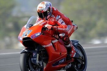 Stoner snelste in tweede training Le Mans
