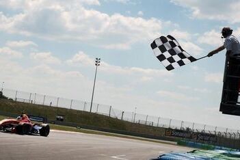 Wissel wint tweede race Frankrijk vanaf pole-position