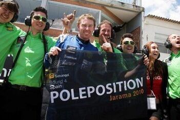 Martin houdt Buurman van pole op Jarama