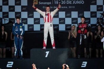 Van der Drift wint finalerace op Jarama