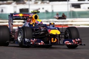 Webber bovenaan in tweede training Silverstone
