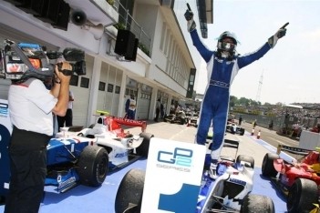 Eerste GP2-overwinning voor Ricci in Hongarije