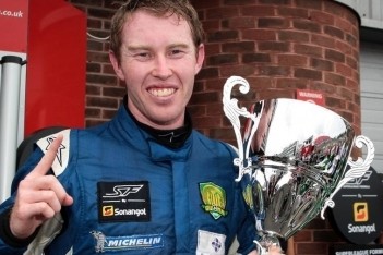 Tweede zege van het seizoen voor John Martin