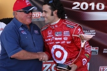 Franchitti neemt A.J. Foyt Trophy in ontvangst