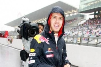 Vettel steunt uitstellen kwalificatie Japan