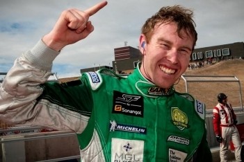 Martin pakt overwinning in eerste race