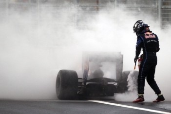 Renault verontschuldigt zich bij Red Bull Racing